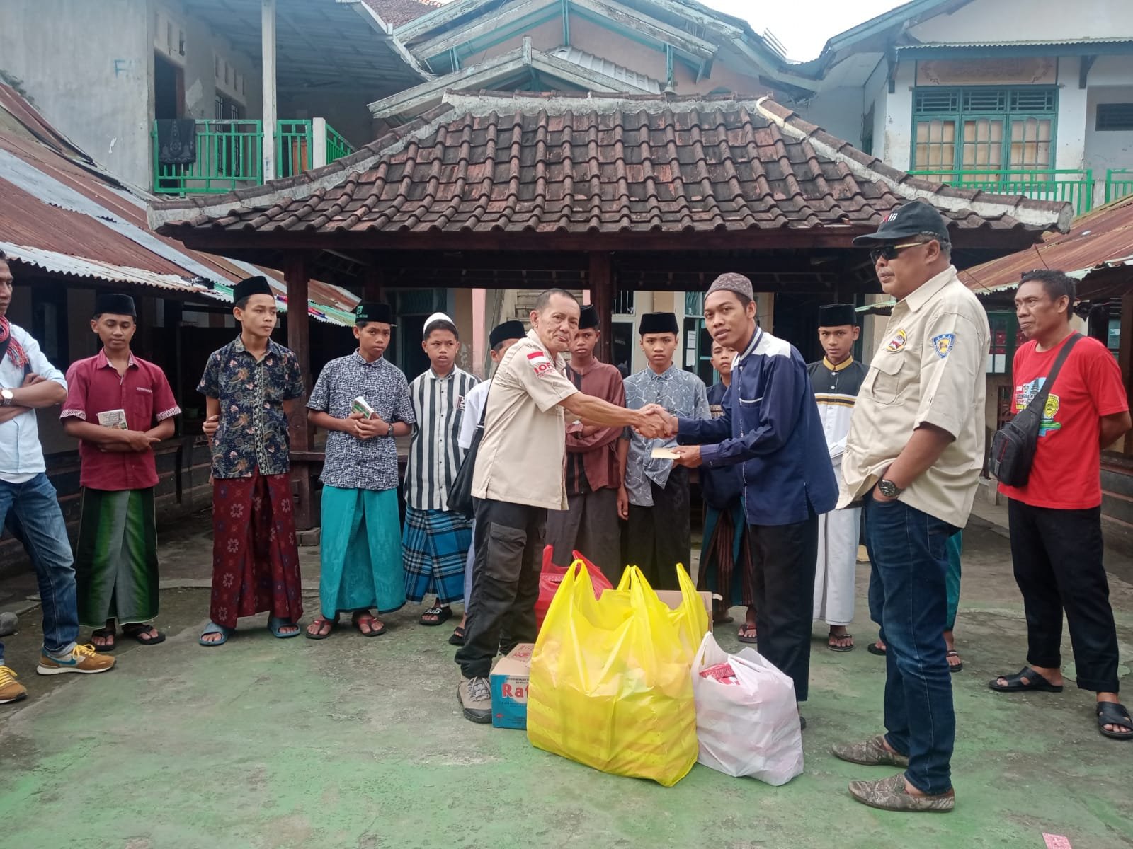 Skin Chapter Lombok Berbagi Takjil
