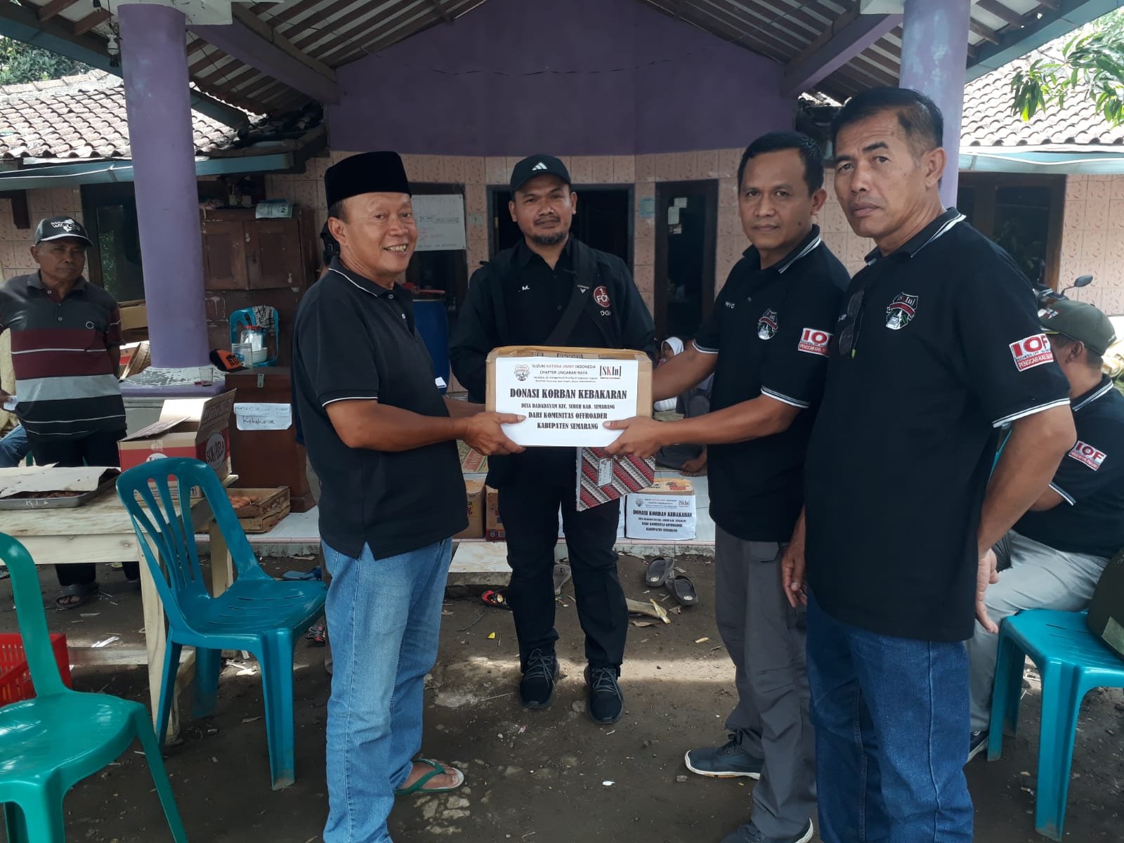 SKIn CHAPTER UNGARAN RAYA DALAM KEGIATAN SOSIAL DONASI KORBAN KEBAKARAN 10KK DI DS DADAPAYAM KEC SURUH KAB, SMG