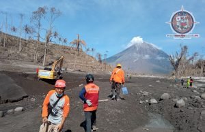Skin Rescue Melaksanakan kegiatan SAR di lokasi Bencana Erupsi Gunung Semeru